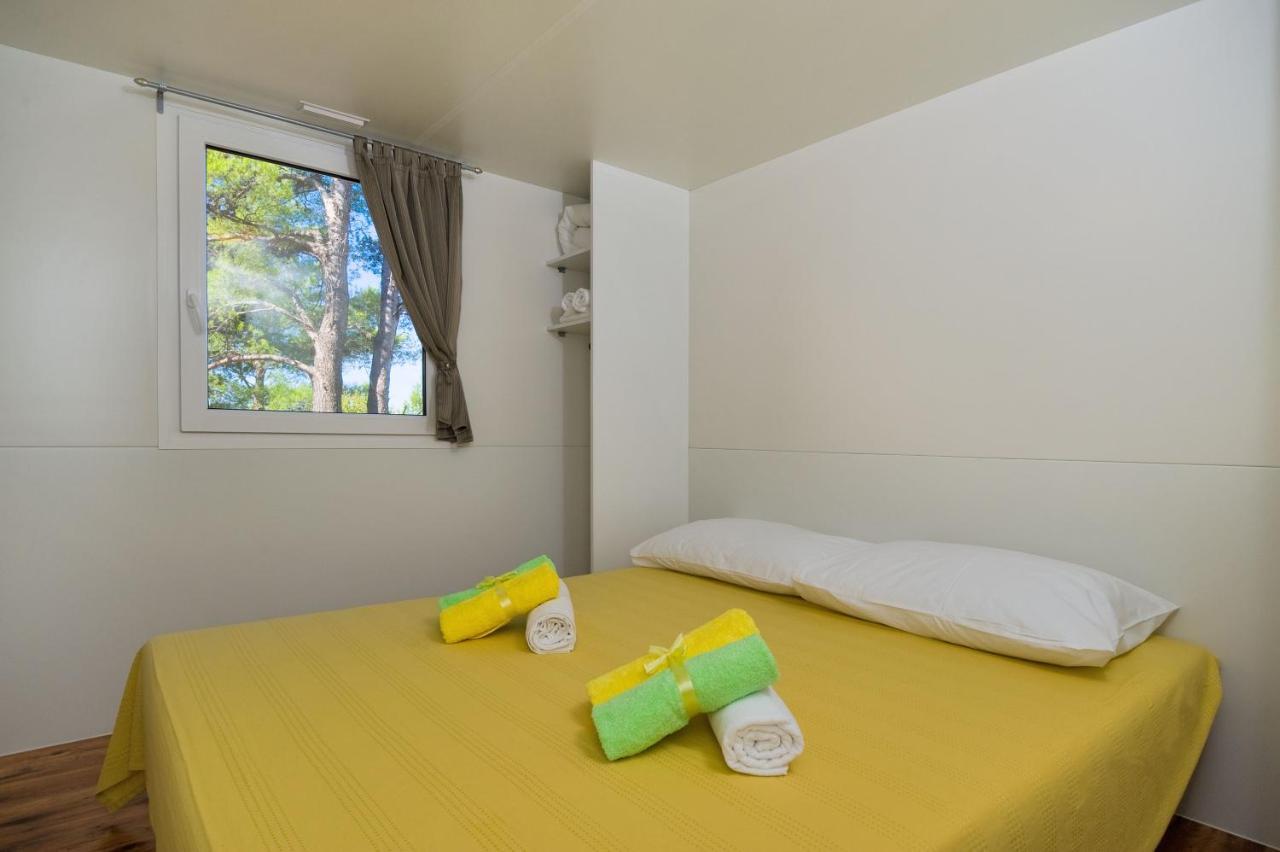 Mobile Homes Camp Perna - Adriatic Kampovi أوروبيتش المظهر الخارجي الصورة