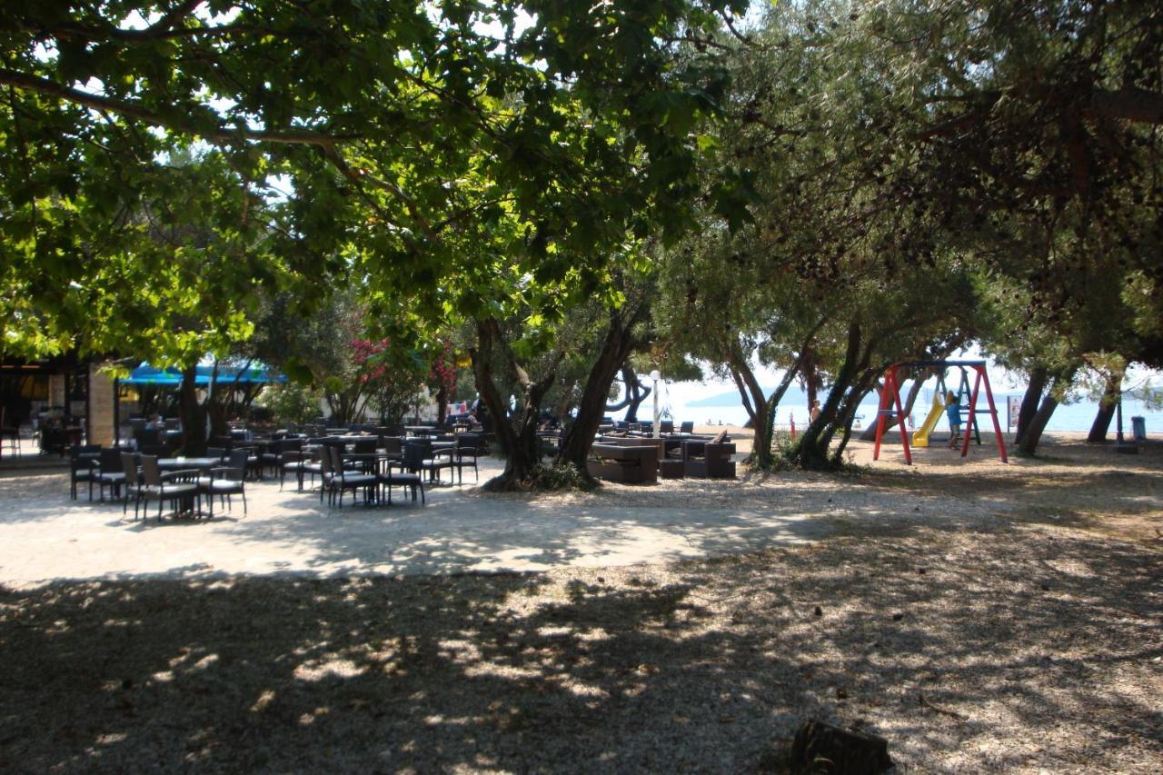 Mobile Homes Camp Perna - Adriatic Kampovi أوروبيتش المظهر الخارجي الصورة