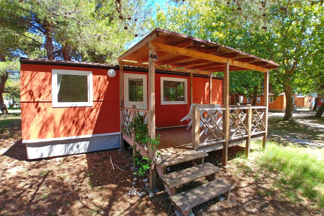 Mobile Homes Camp Perna - Adriatic Kampovi أوروبيتش المظهر الخارجي الصورة