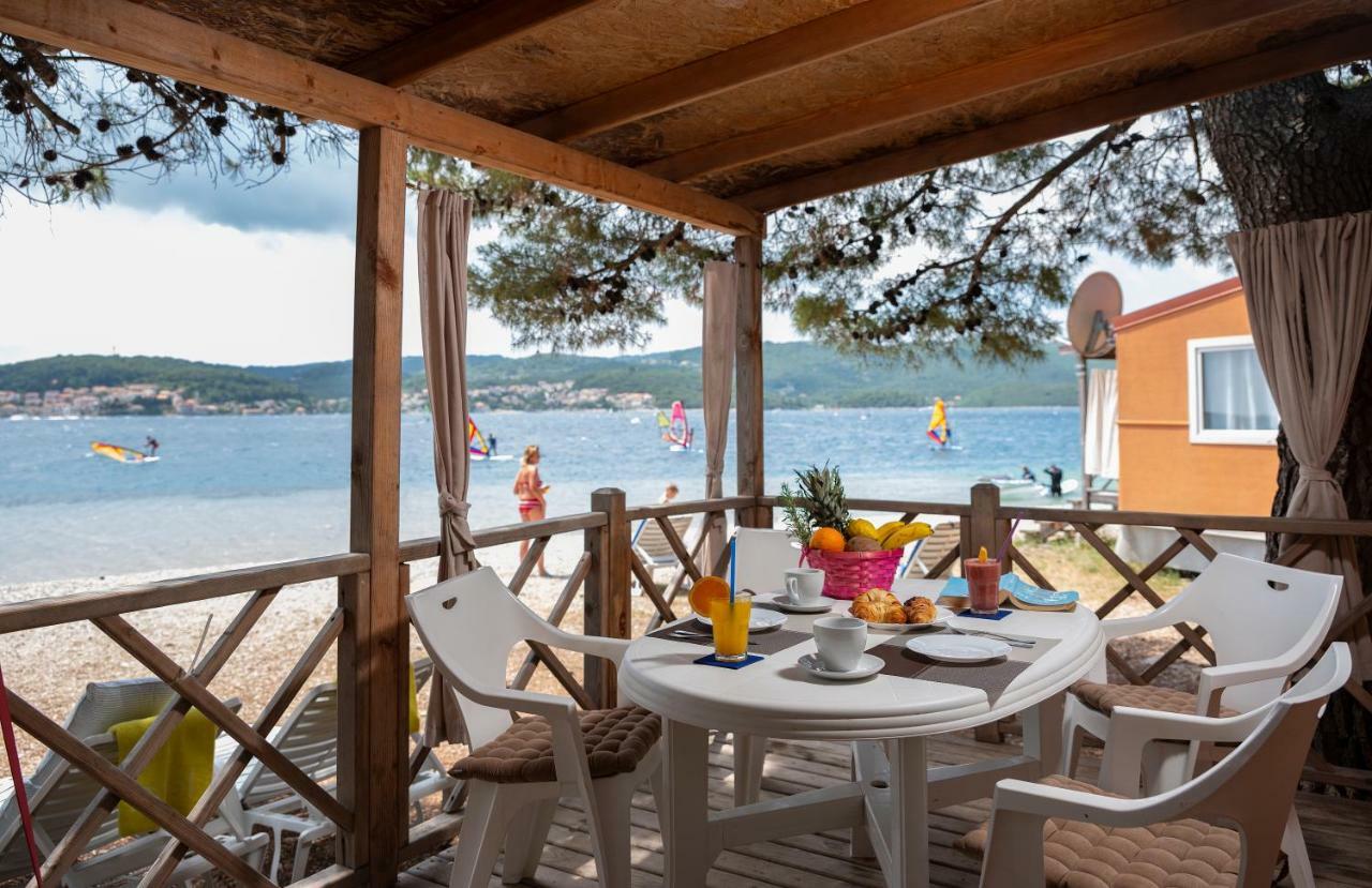 Mobile Homes Camp Perna - Adriatic Kampovi أوروبيتش المظهر الخارجي الصورة